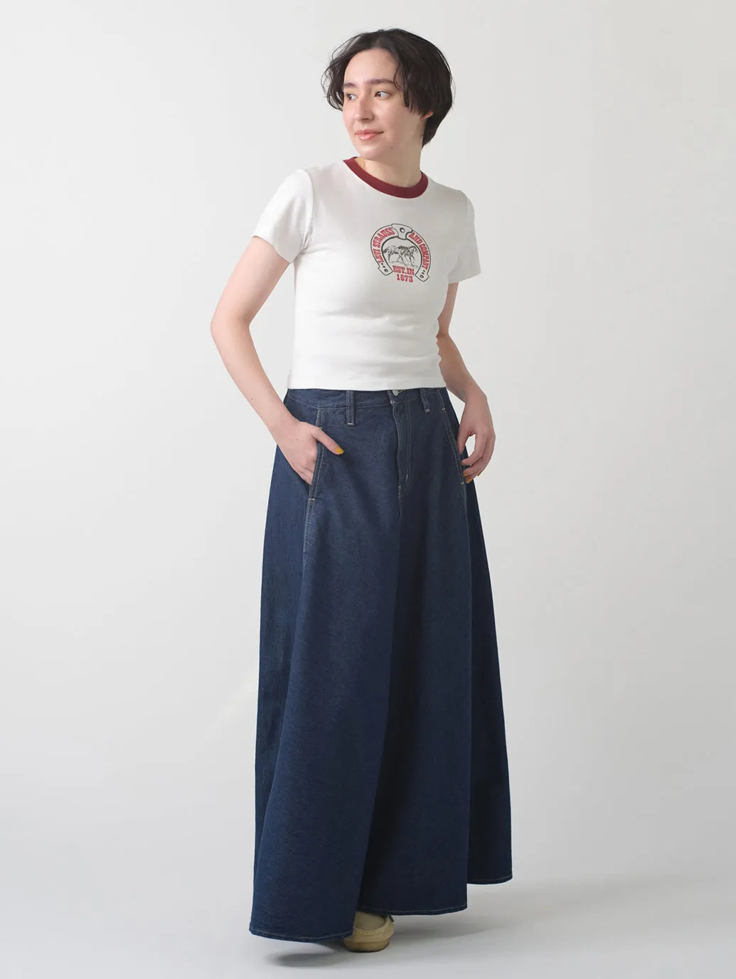 エッセンシャル SPORTY Tシャツ 