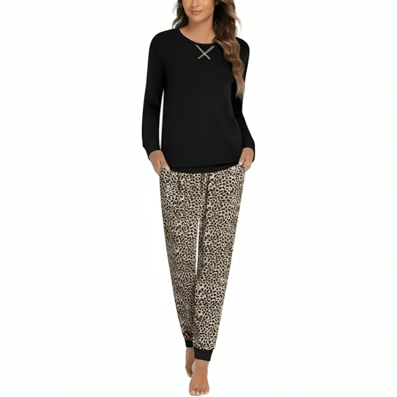 Abstract Lounge Set Pockets  Stylish Comfort for Everyday Wear