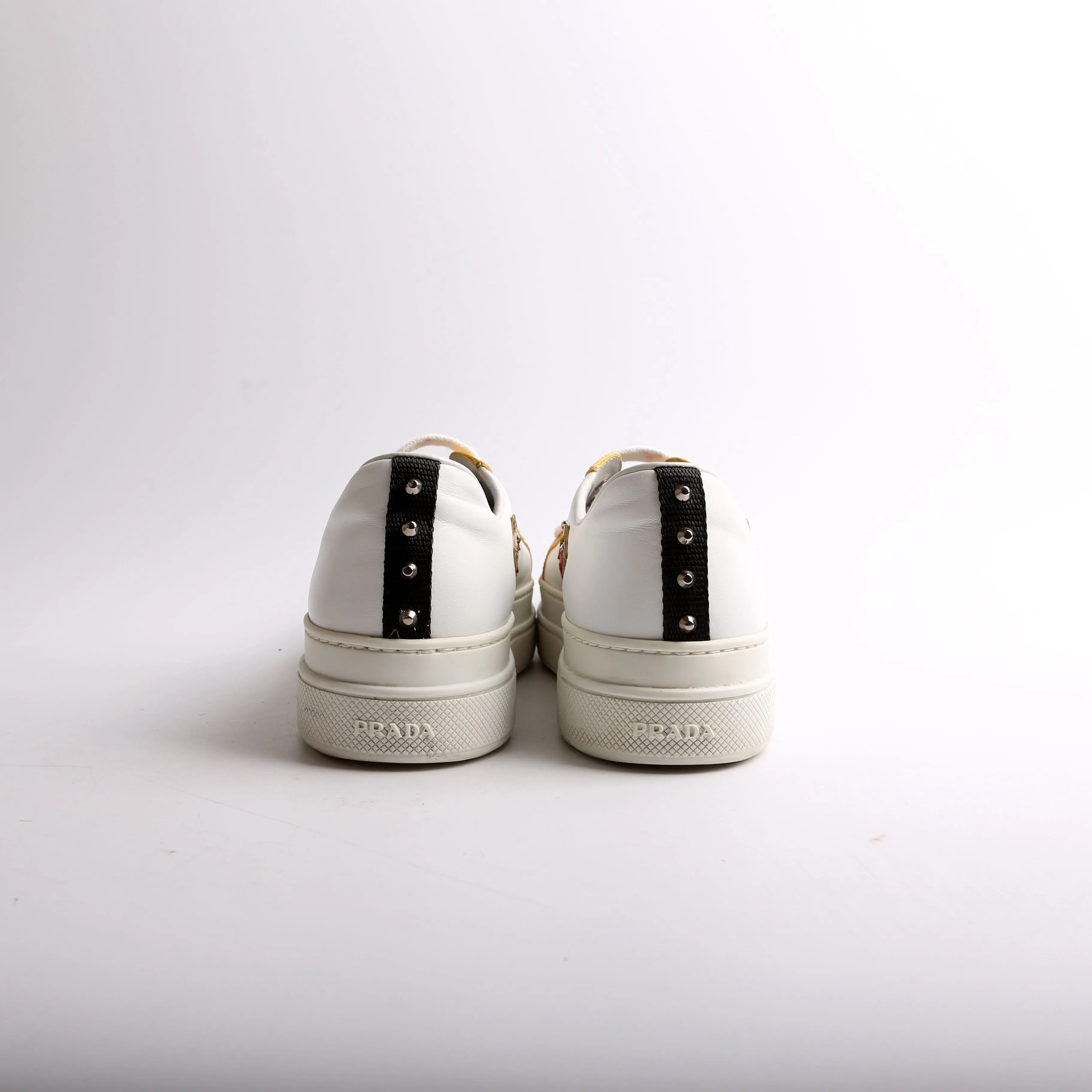 Aplique Low Top Sneakers Size 40