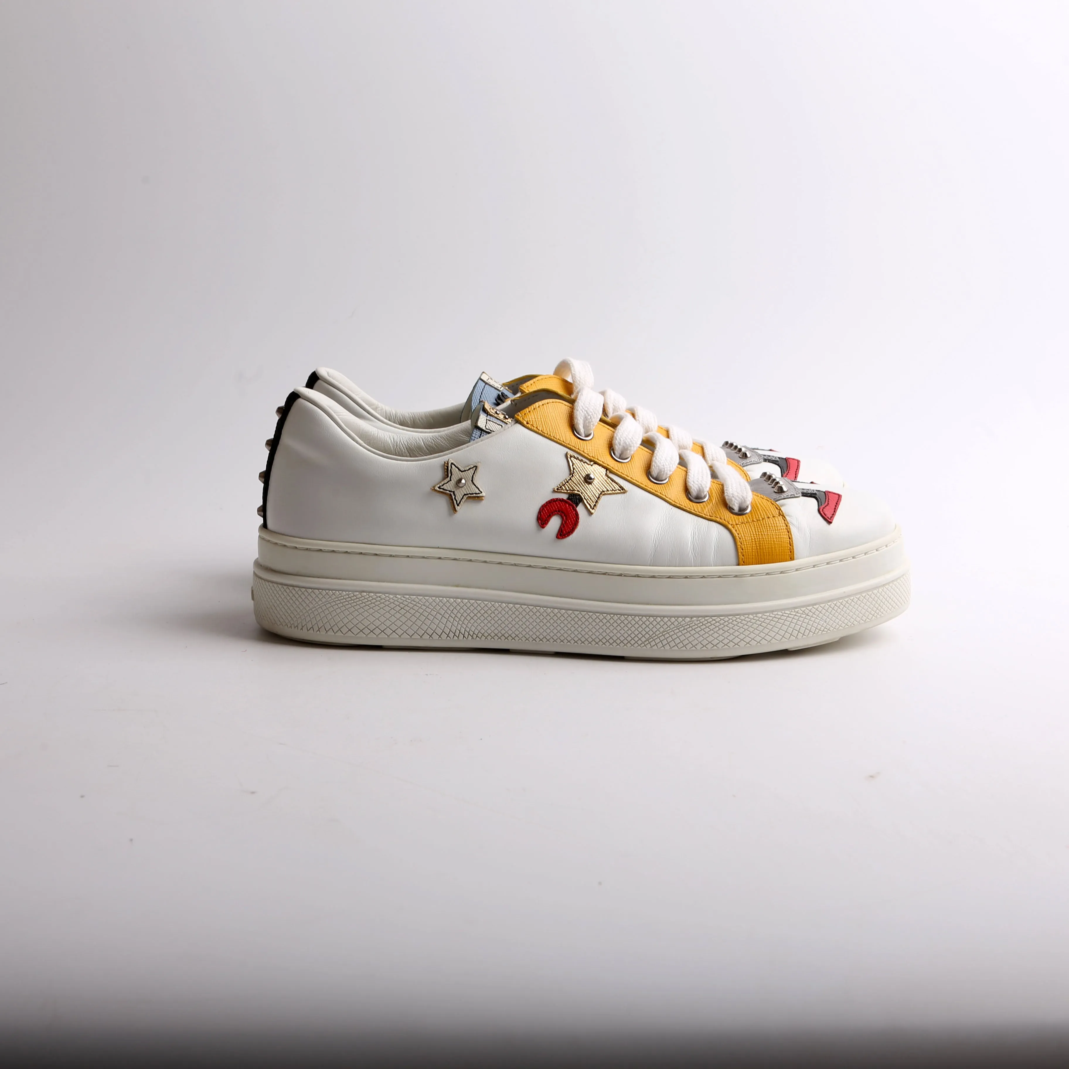 Aplique Low Top Sneakers Size 40