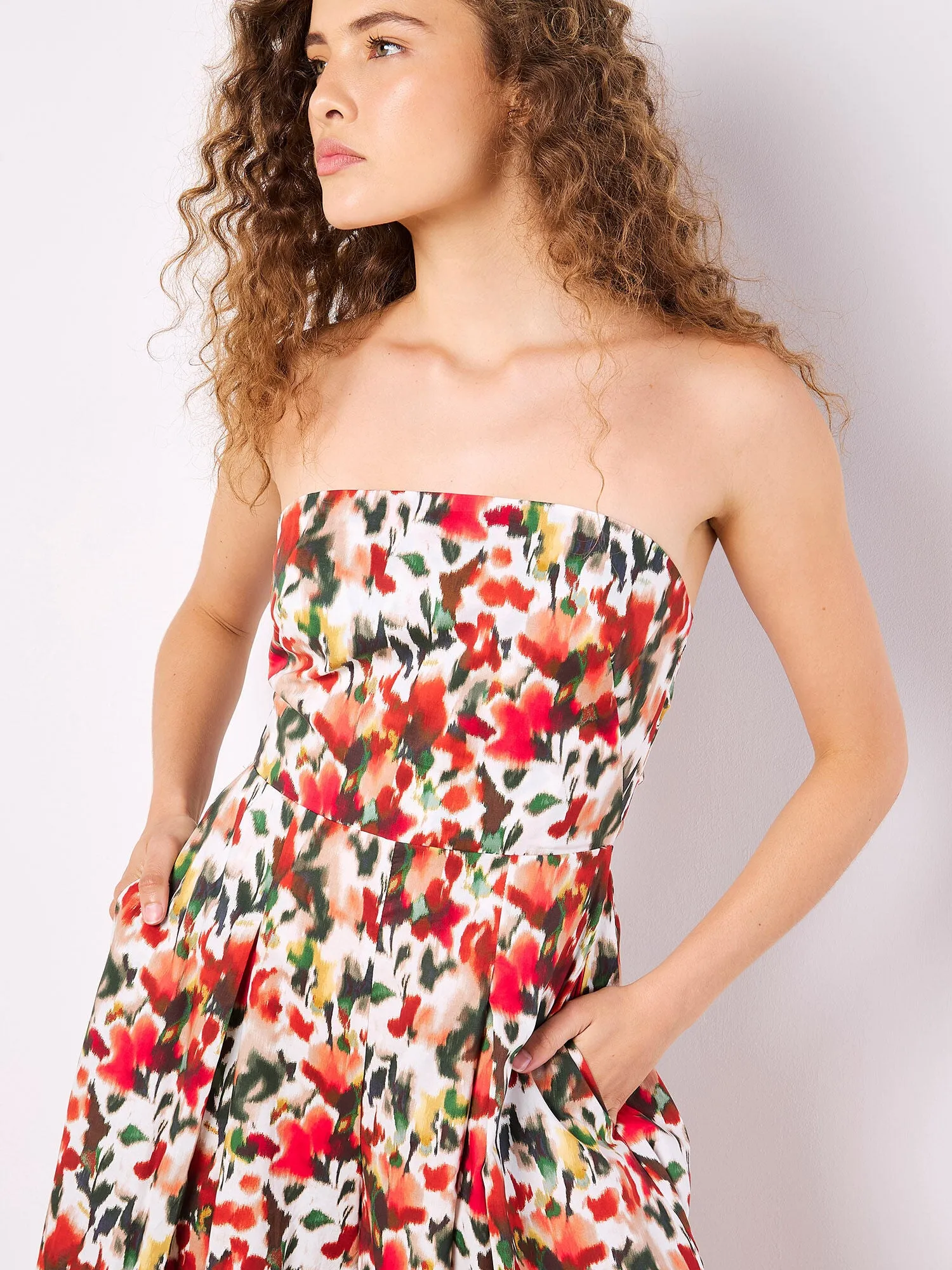 Apricot Women's Sleeveless Blurred Ikat Tie-back Palazzo Jumpsuit - Red