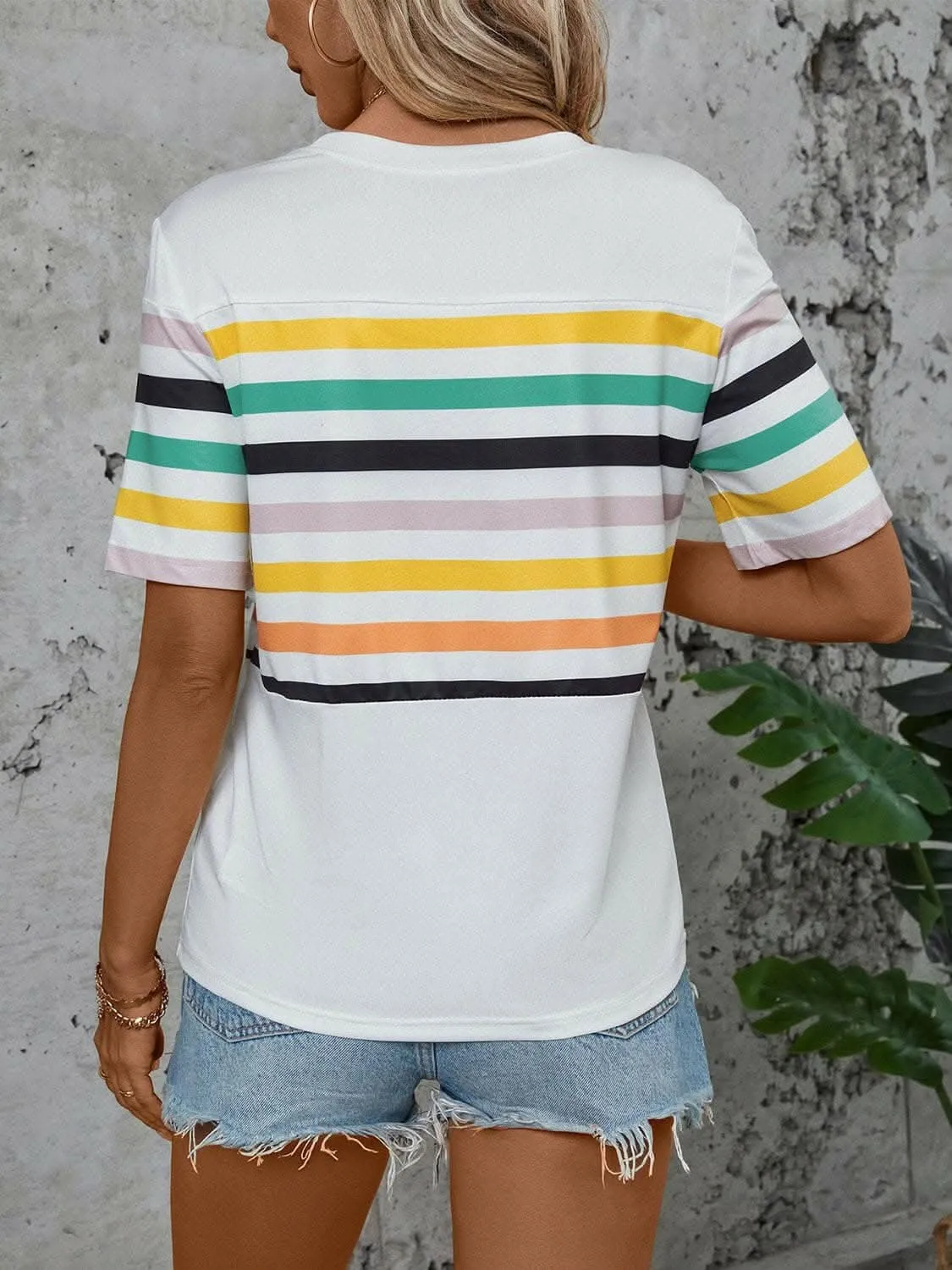 Chic striped tee - stretchy comfort