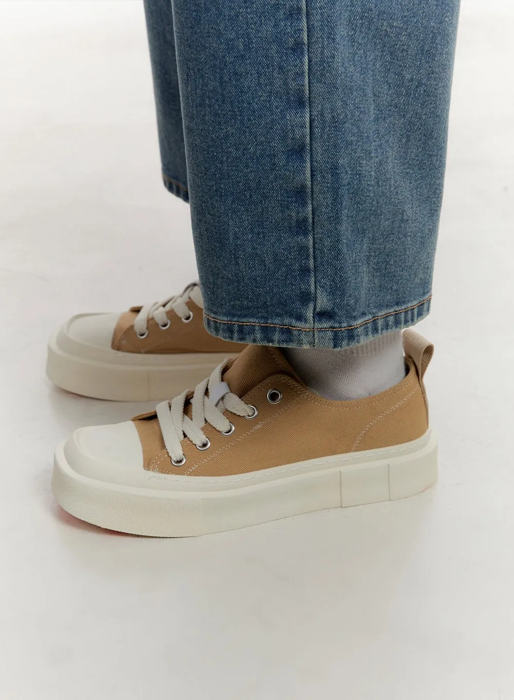 Men's Square Lace-Up Sneakers IA504