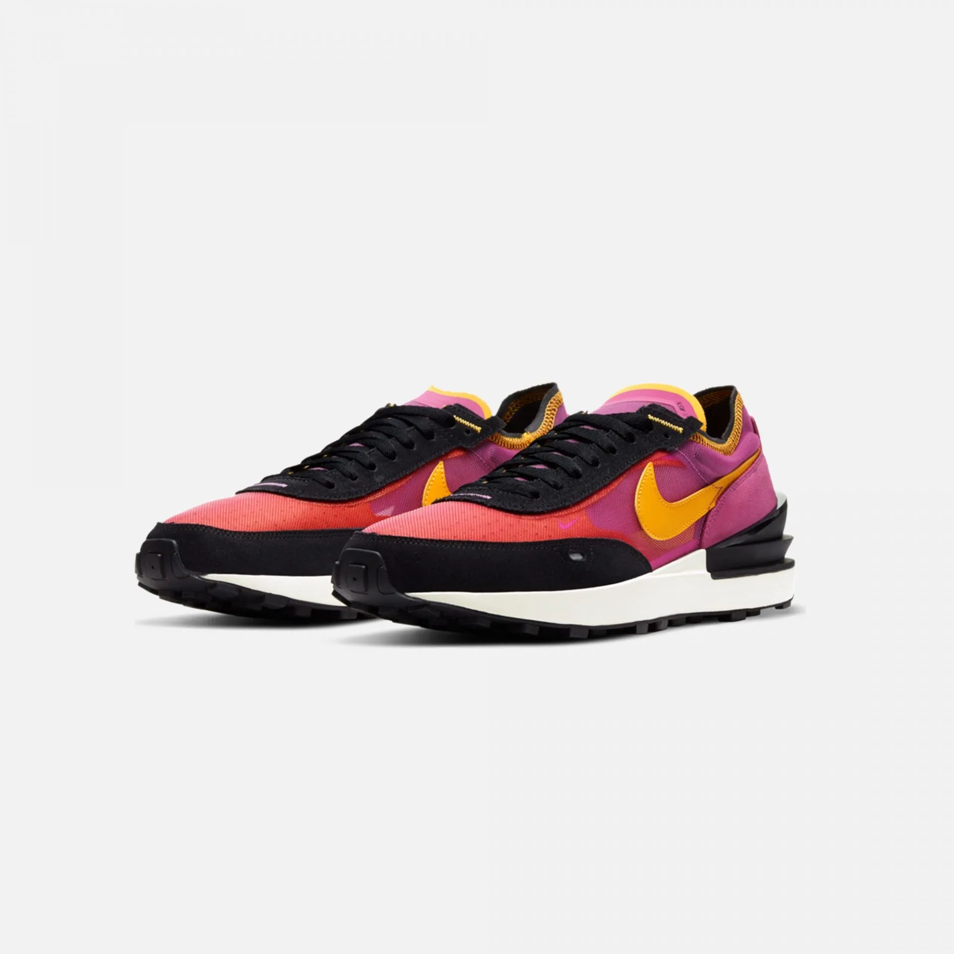 Nike | WAFFLE ONE ACTIVE FUSCHIA