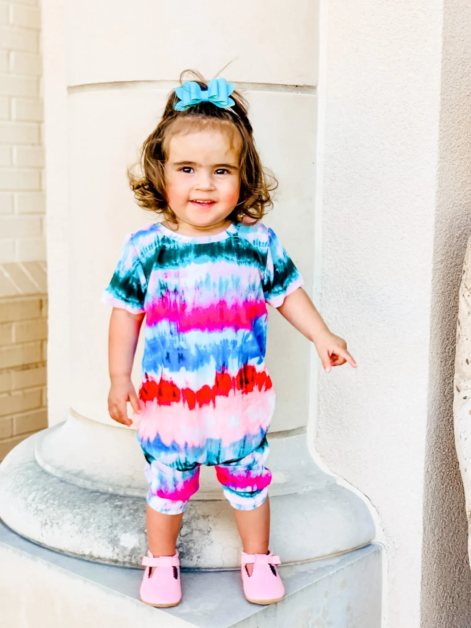 Riley T-Straps - Peony Pink Scalloped